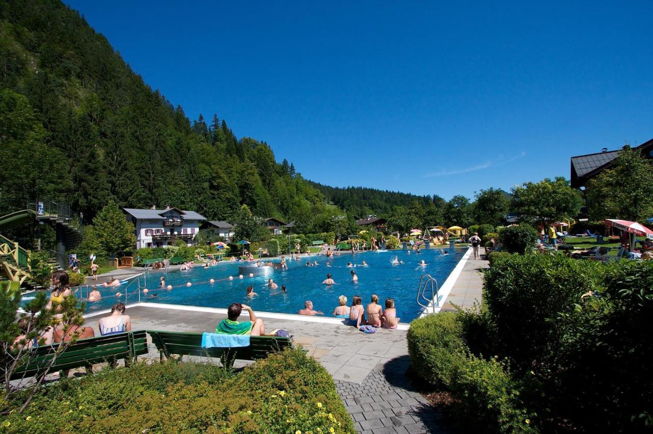 Schlosspark Grubhof - Mitterer Sankt Martin bei Lofer Buitenkant foto
